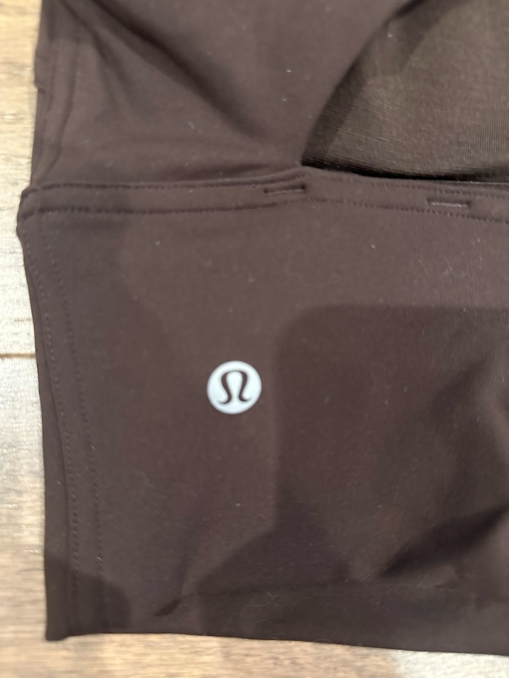 lululemon athletica Everlux logo elastic shelf tank size 6 - Picture 5 of 5